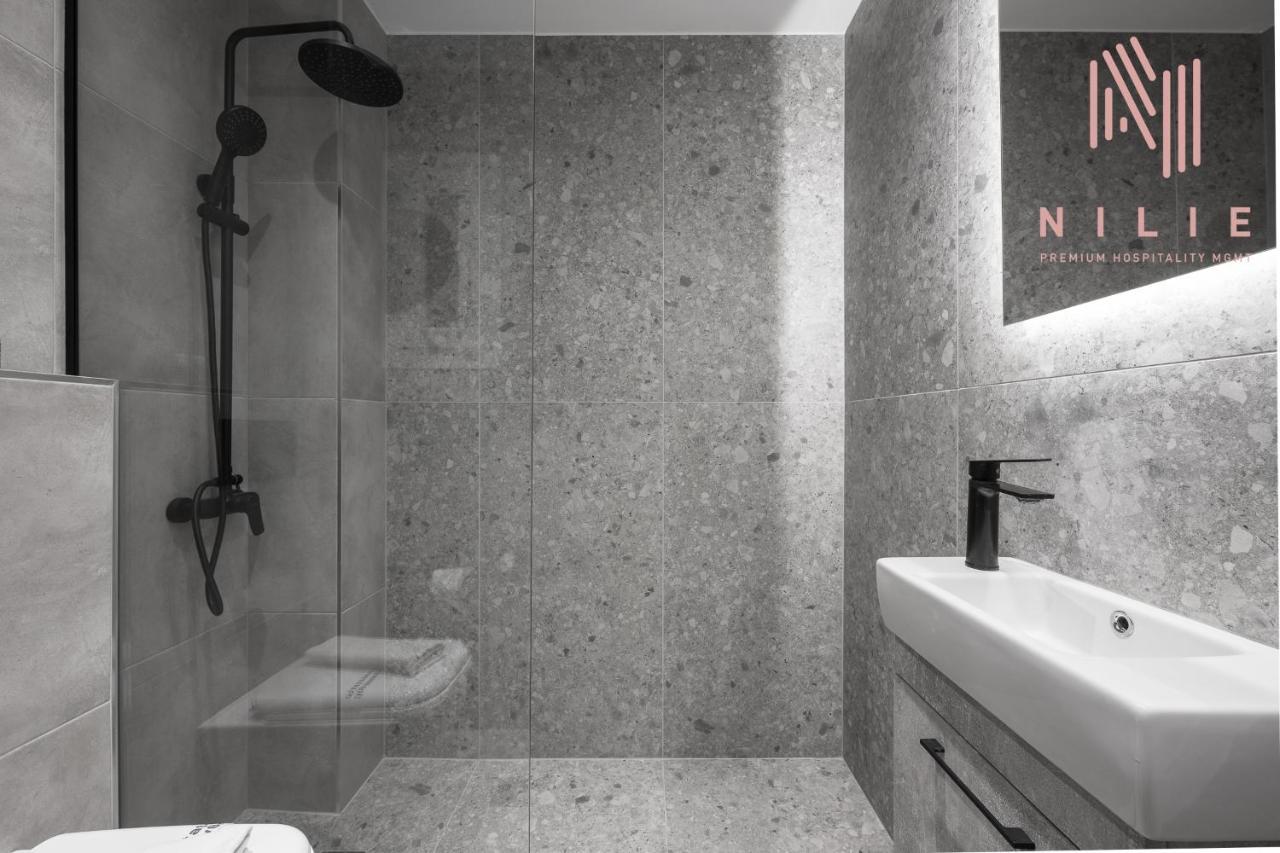 Creme, Nilie Hospitality Mgmt Appartement Thessaloniki Buitenkant foto